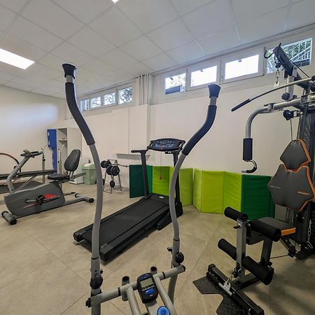 Paradeisos Residence Sas Somma Lombardo Ngoại thất bức ảnh
