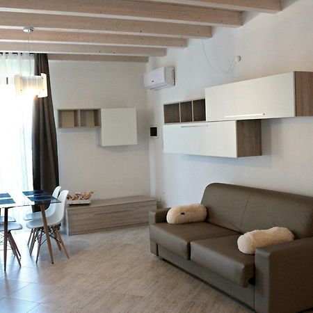Paradeisos Residence Sas Somma Lombardo Ngoại thất bức ảnh