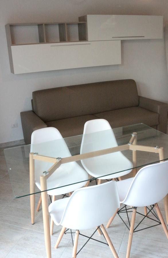 Paradeisos Residence Sas Somma Lombardo Ngoại thất bức ảnh