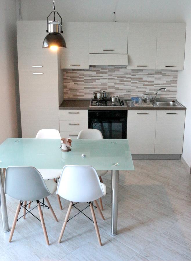 Paradeisos Residence Sas Somma Lombardo Ngoại thất bức ảnh