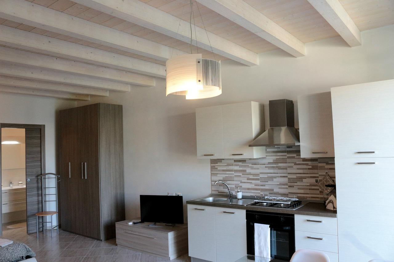 Paradeisos Residence Sas Somma Lombardo Ngoại thất bức ảnh